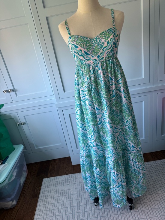 Lilly Pulitzer Dresses & Skirts - Like new Lilly Pulitzer maxi dress with Teal, pink, green pastels.